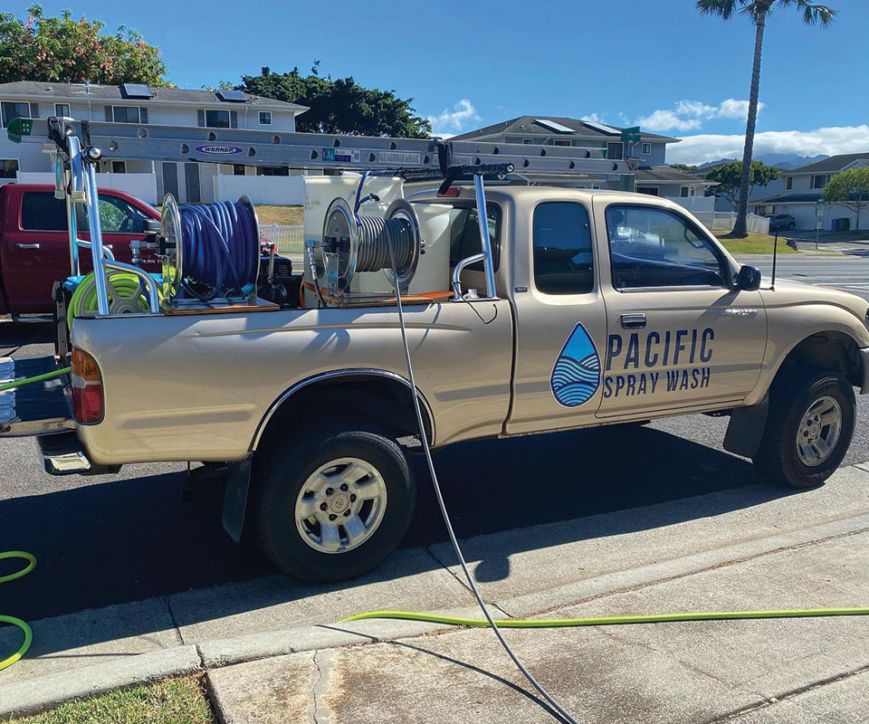 image of work truck belonging to Pacific Spray Wash